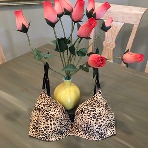 Wacoal Leopard print BRA